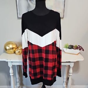 3 for $20 ❤️🖤 Magic Fit Buffalo Plaid Chevron Colorblock Tunic Top